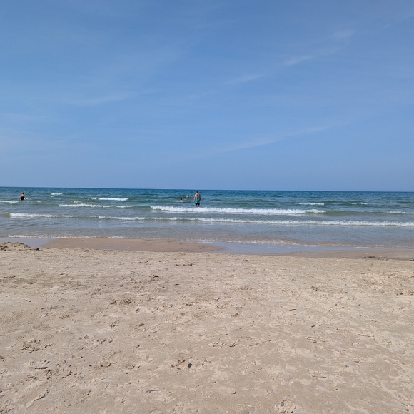 Meet your Posher, Nathalie - Picture 1 of 1